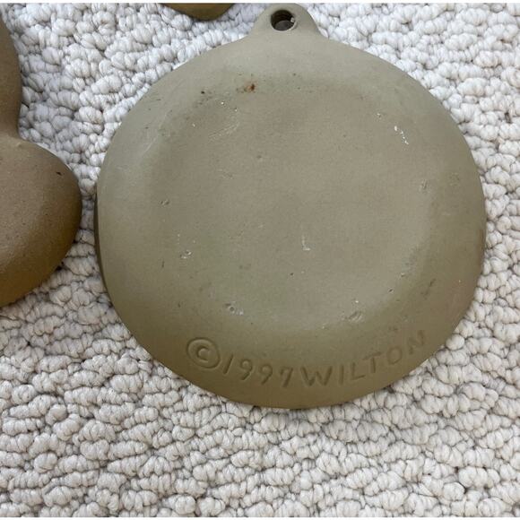 Pottery Cookie Molds Teddy Bear Celestial Moon Hearts Lot of 3 Vintage - Picture 6 of 6